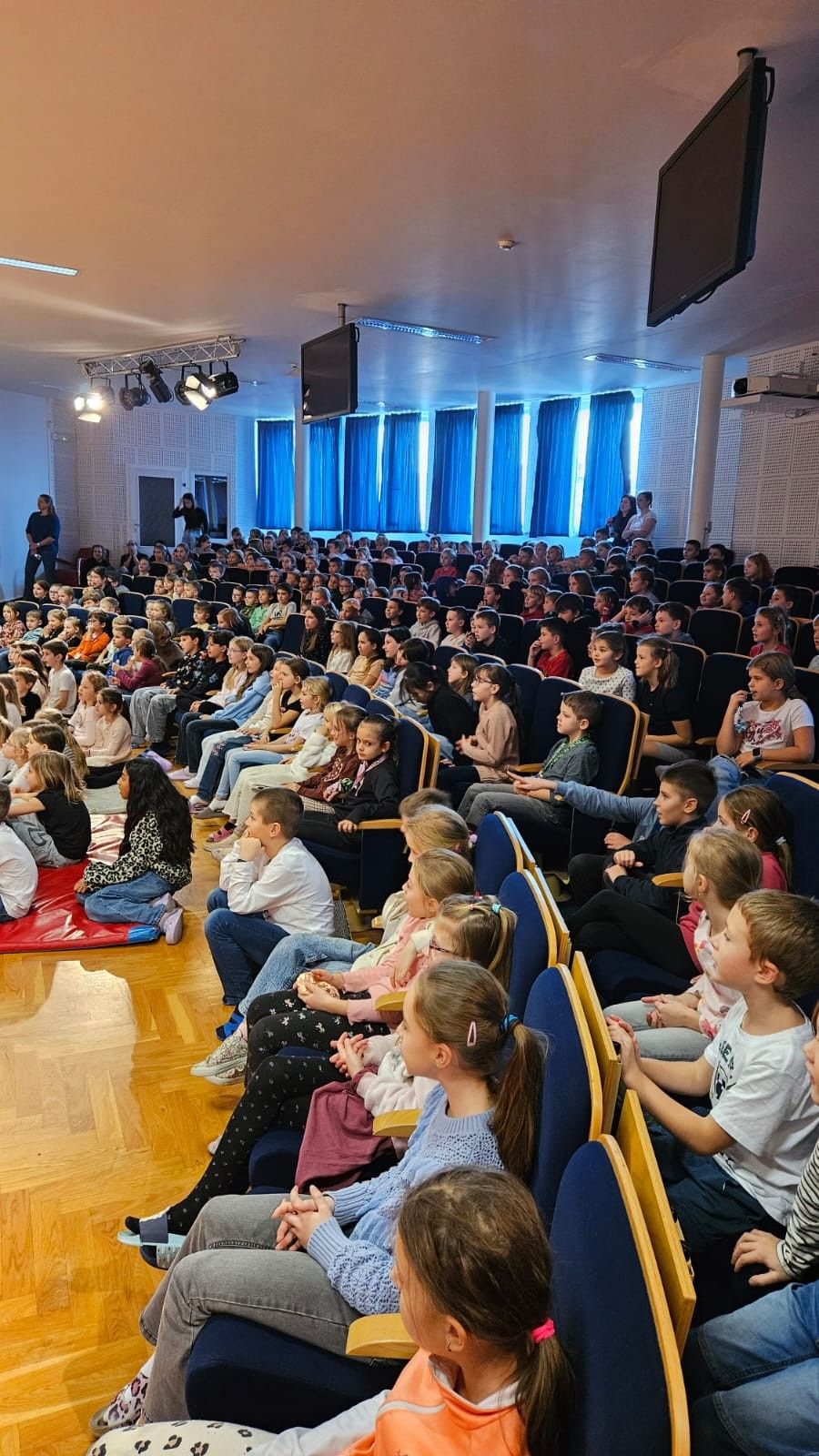 0018f707-00d1-4438-9d64-912b5ce6bb63 0018f707-00d1-4438-9d64-912b5ce6bb63