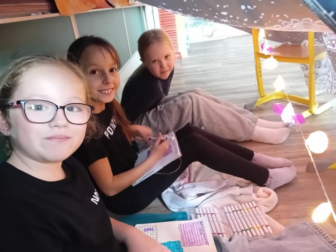 0c228fa0-8c5f-4cd8-b493-e644f3236be8 0c228fa0-8c5f-4cd8-b493-e644f3236be8