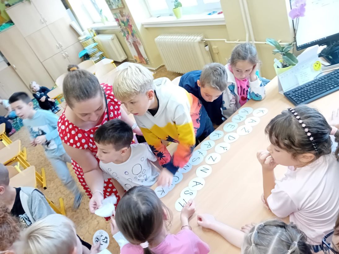 14bdb65d-f86b-4a34-aa25-ba45041b9c4c 14bdb65d-f86b-4a34-aa25-ba45041b9c4c