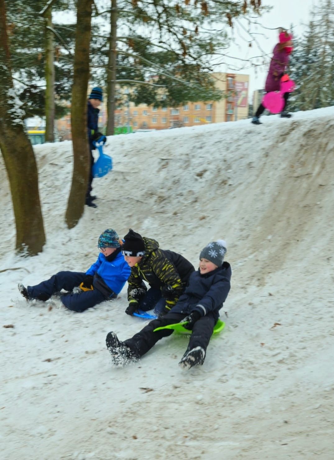 5a25920b-2d3d-4589-bc19-2190bc2121e0