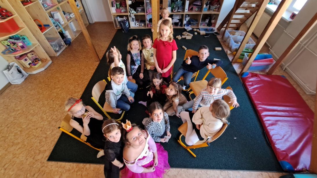 84d96e22-51ee-4072-8059-b61f916e04d3 84d96e22-51ee-4072-8059-b61f916e04d3