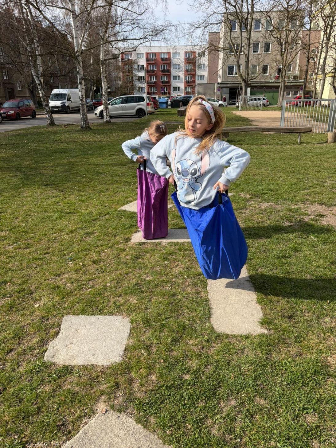 8e7aee77-60ce-4fe4-b961-8225a0c30c06 8e7aee77-60ce-4fe4-b961-8225a0c30c06