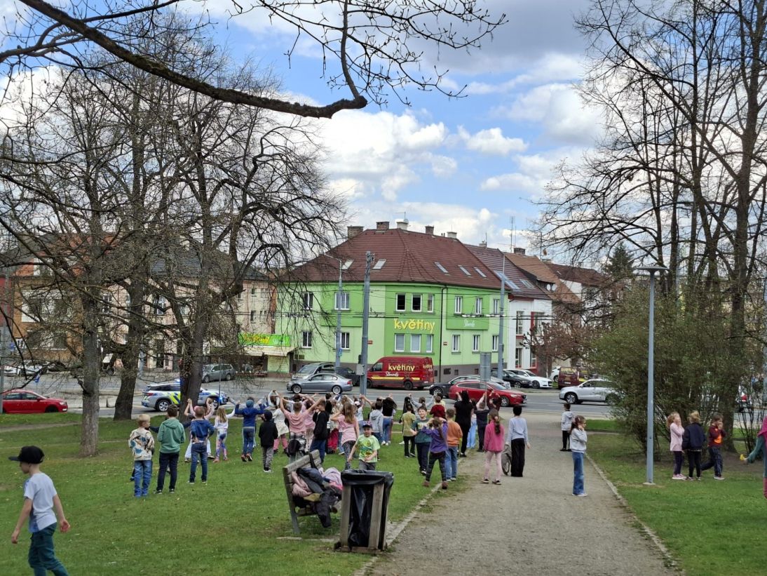 bed7b45a-94bc-407d-990e-e5a0e4dc9332