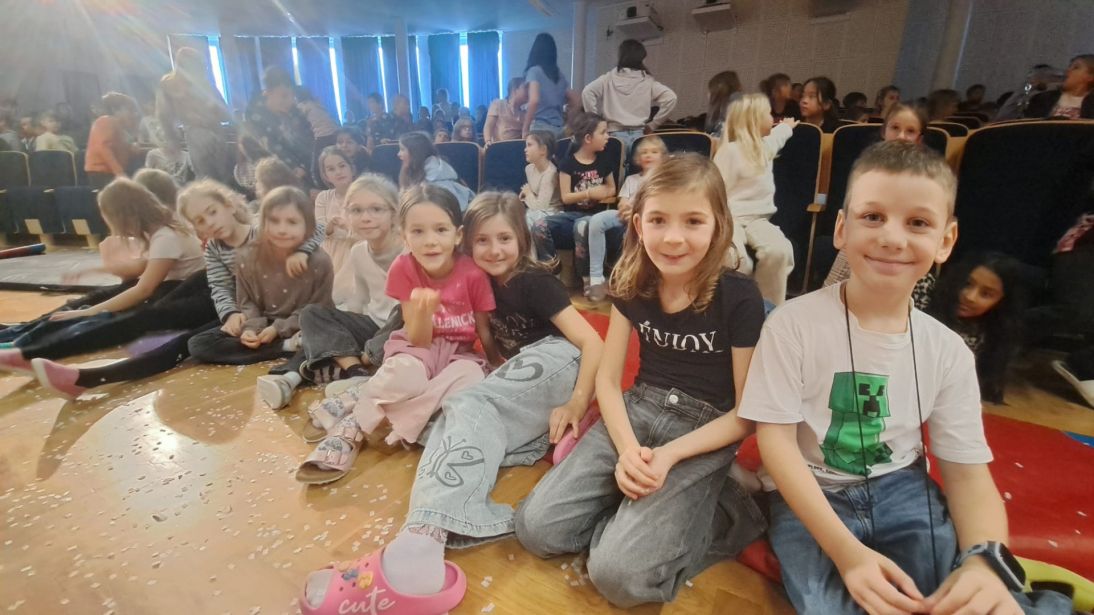 c70389ed-b346-4918-a0d5-6029317db9b1