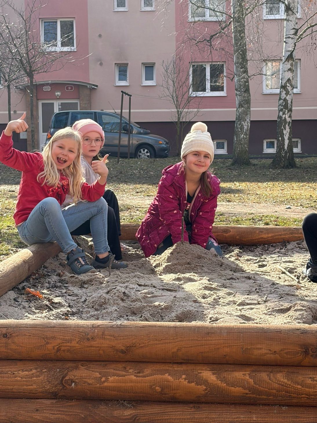 cfcfdda3-12f0-42bc-b081-83983eeb94fe