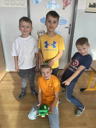 f4144b43-75ee-4659-8299-c6e1c39f2342