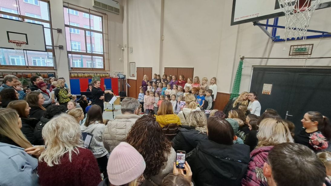 f54449e3-b29c-4865-876c-1ee448accf3a f54449e3-b29c-4865-876c-1ee448accf3a