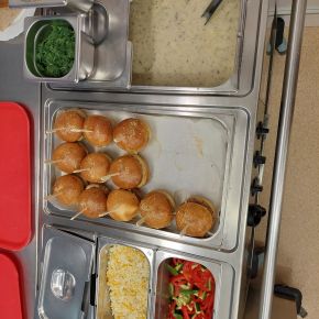 Soutěžní den v kuchyni naší ŠJ